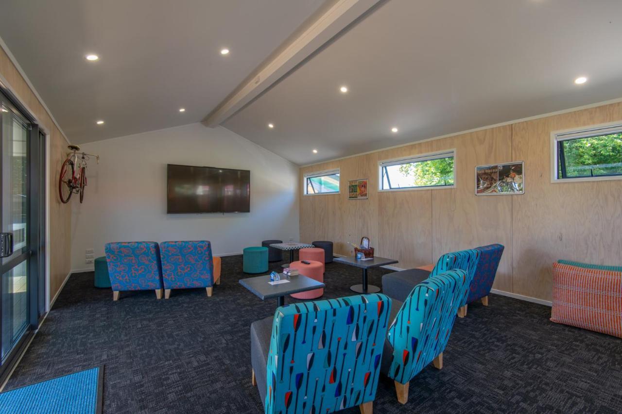 Cambridge Top 10 Holiday Park Bagian luar foto