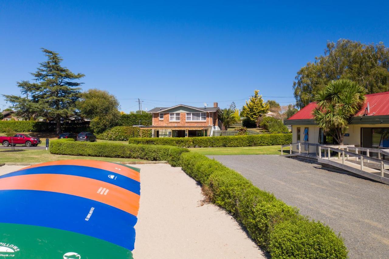 Cambridge Top 10 Holiday Park Bagian luar foto