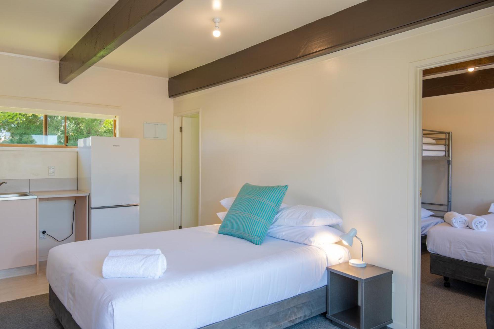 Cambridge Top 10 Holiday Park Bagian luar foto