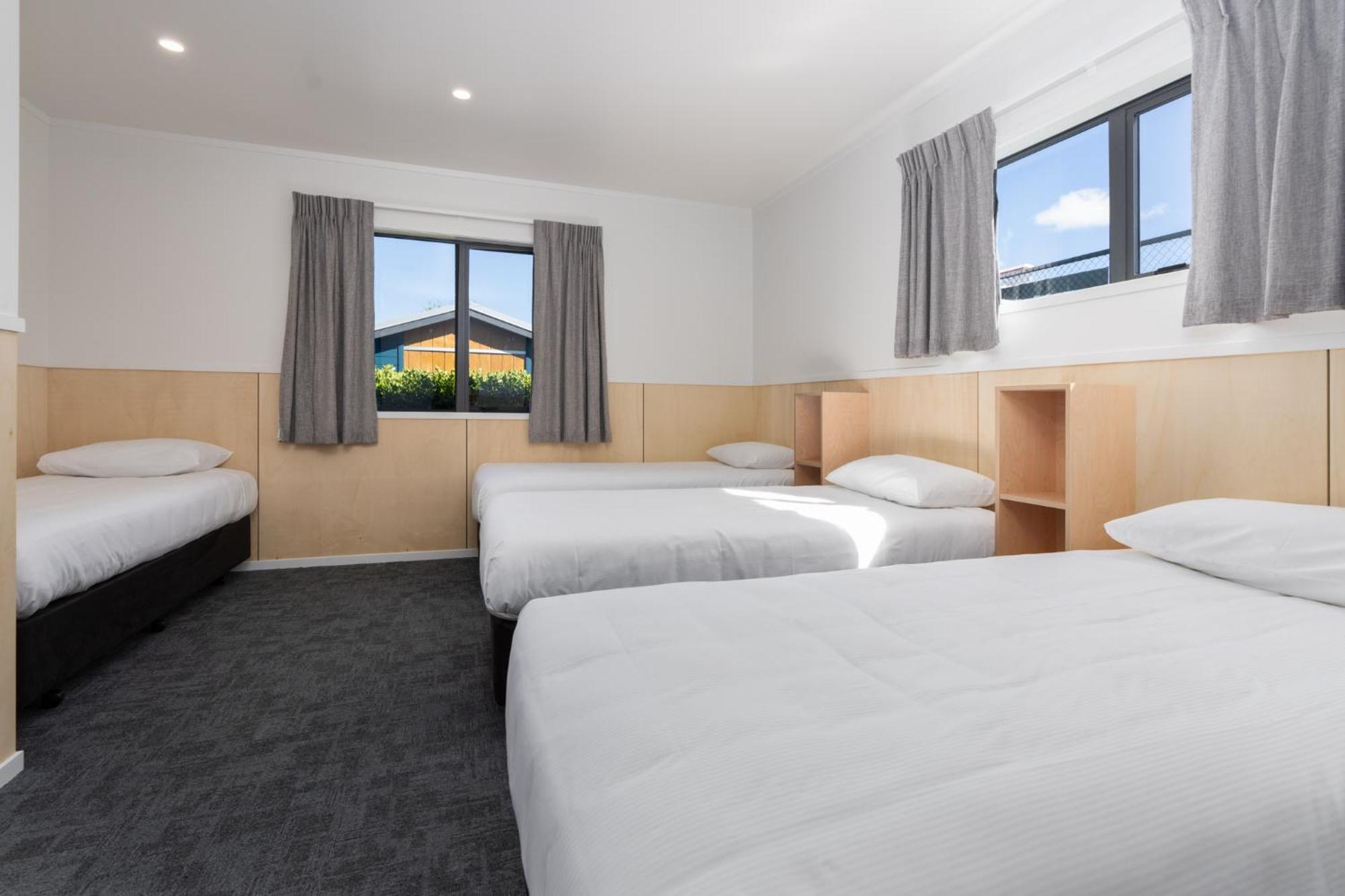 Cambridge Top 10 Holiday Park Bagian luar foto