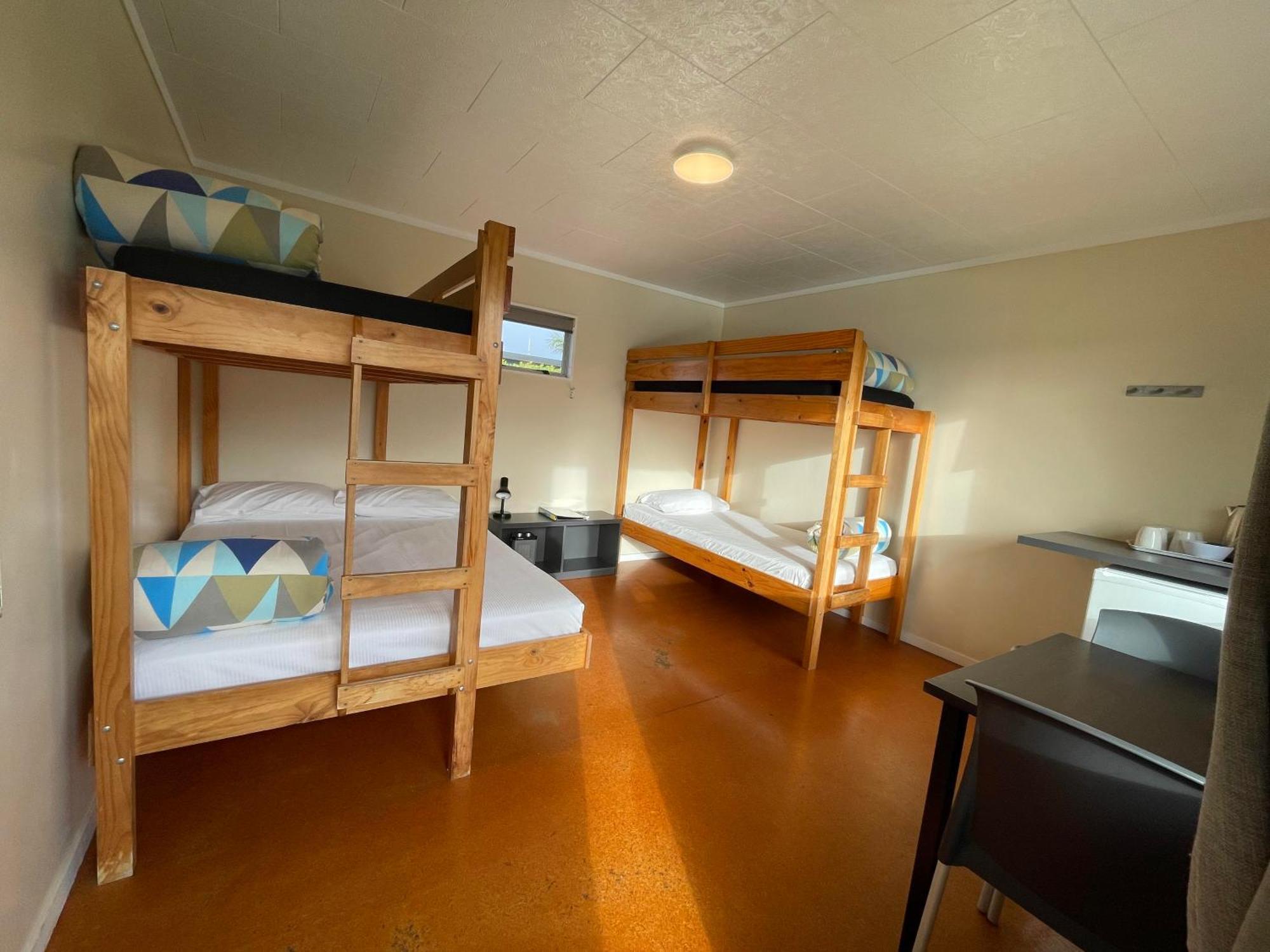 Cambridge Top 10 Holiday Park Bagian luar foto